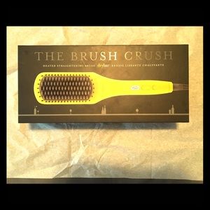 Heating straightening brush, never used-in box